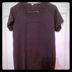 Lululemon Swiftly Tech SS Crewneck Tee. EUC
